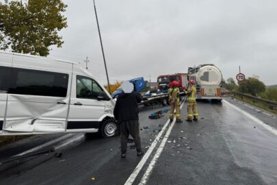 Kierowca autolawety ranny a z przyczepy spadł MAN TGE