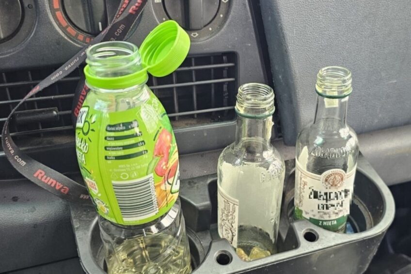 Pijany laweciarz na S6. Obywatelskie ujęcie na MOP Jarkowo