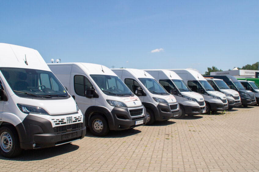 Rynek aut dostawczych w Polsce – czego szukają przedsiębiorcy w 2025?