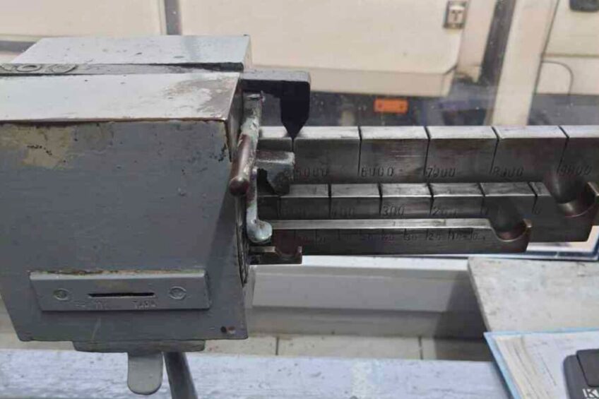 Waga ze starych czasów. Kierowca przeciążonego busa ukarany