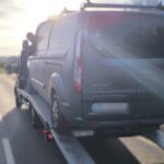 Odzyskany Ford Transit Custom i intrygujące zdjęcia policji