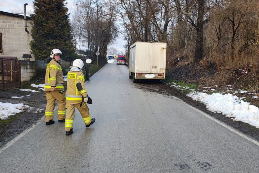 Pod Krakowem Mercedes T1 potrącił śmiertelnie nastolatka