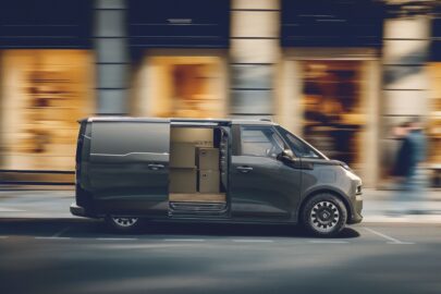 Renault Trafic IV – do 450 km zasięgu i do 1250 kg ładowności