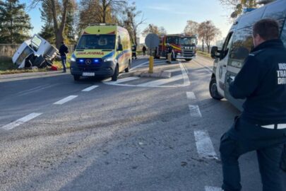 Sprinter zjechał z DK94 do rowu. Pomogli inspektorzy ITD