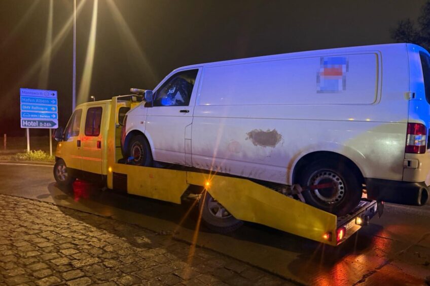 Od autolawety z T5 „na plecach” odpadło koło. Potrzebny był HDS