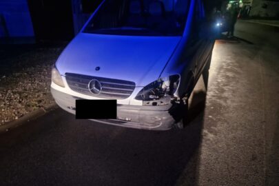 Pijany jak szpadel kierowca Vito wjechał w Citroena C3