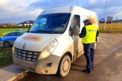 Policja kontrolowała kurierskie busy – 45 zatrzymanych dowodów