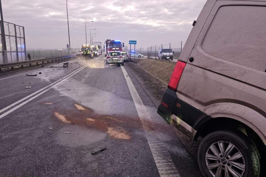 Śmiertelny wypadek na DK 78. Kierowca osobówki nie żyje