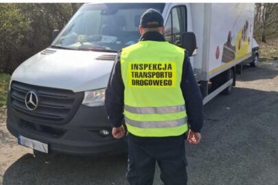 Sprinter z tachografem – 16 mandatów i zakaz dalszej jazdy