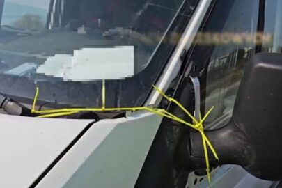 „Takie auto mam i takim jeżdżę” – ten Transit trzymał się na trytytkach