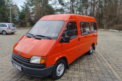 Ford Transit z 1991 roku przebiegiem 89 000 km – cena atrakcyjna