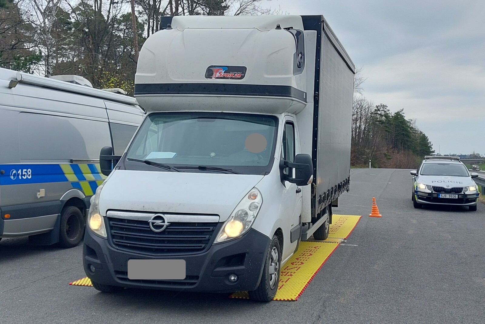 Kontrole wagowe w Czechach i zasada 50 km. Kary do 100 000 Kč
