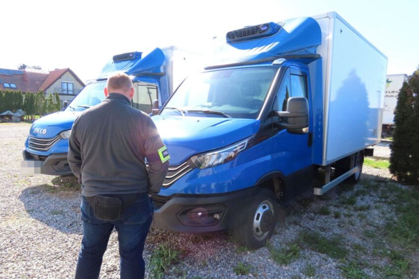 Wziął leasing na 2 chłodnie na Daily. Potem przestał spłacać raty