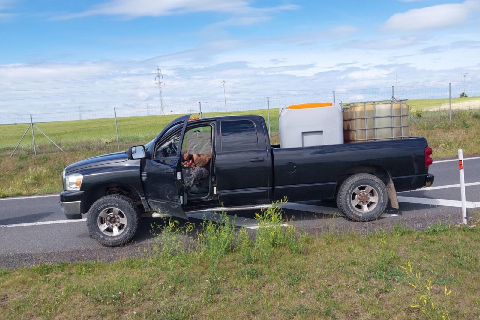 Dwa mauzery na pace Dodge Ram 2500 i problem z ADR