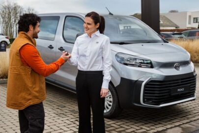 Kupujesz używane auto dostawcze? Sprawdź, dlaczego warto wybrać zakup w programie Pewne Auto