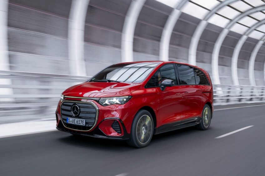 Mercedes-Benz VLE 400 4MATIC – 421 KM i napęd na obie osie