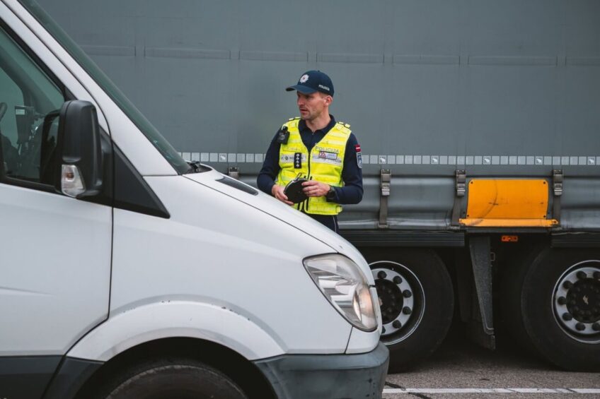 Tachografy w busach – akcja łotewskich służb na A6